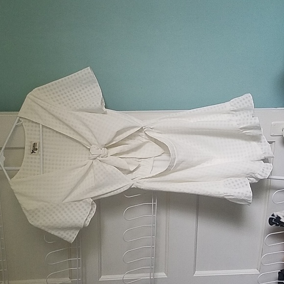 Show Me Your Mumu Gia Cut Out Tie Front Romper - Picture 1 of 5